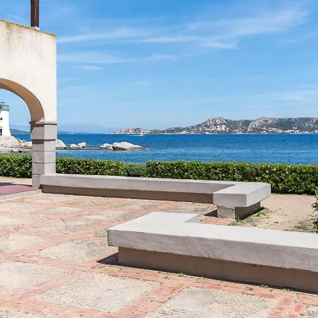 アパート Mani - Porto Faro House, Garden & Sea
