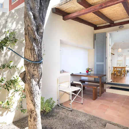Mani - Porto Faro House, Garden & Sea パラーウ